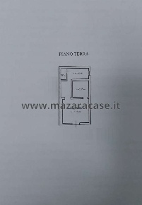Foto Magazzino a Mazara del Vallo di 40 m² con 2 locali in vendita