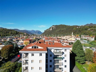 Foto Attico a Cisano Bergamasco di 165 m² con 4 locali in vendita