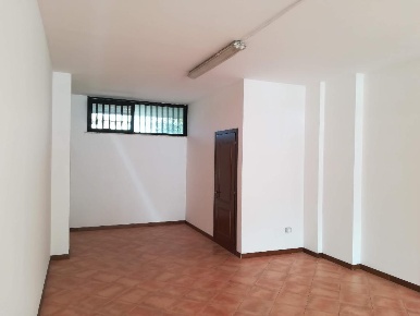 Foto Negozio in Via Giorgio de Lullo, Roma Malafede di 63 m² con 1 locali