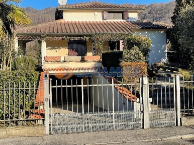 Foto Villa unifamiliare in VILLAGGIO LARCO, Sotto il Monte Giovanni XXIII