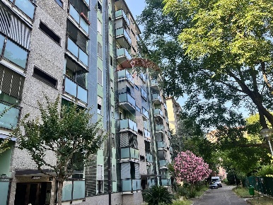 Foto Appartamento in Via Appennini, Milano Gallaratese di 103 m² in vendita