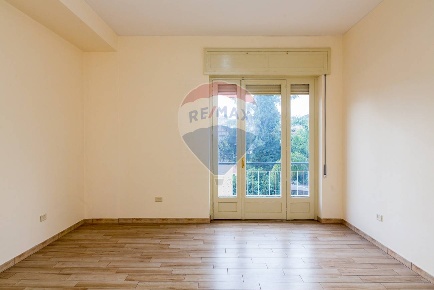 Foto Appartamento in Via Veneto, Acireale di 88 m² con 3 locali in vendita