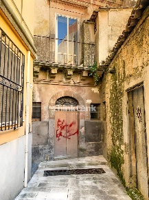 Foto Villa unifamiliare in Via Annunzio Cervi, Ragusa Centro di 500 m²