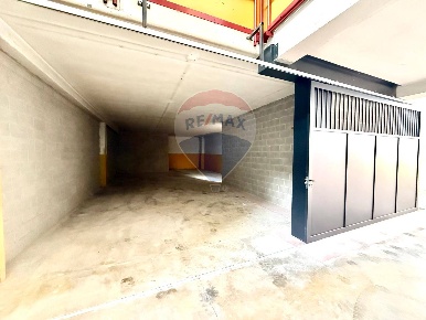 Foto Capannone industriale in via Piave, Canegrate di 95 m² in vendita