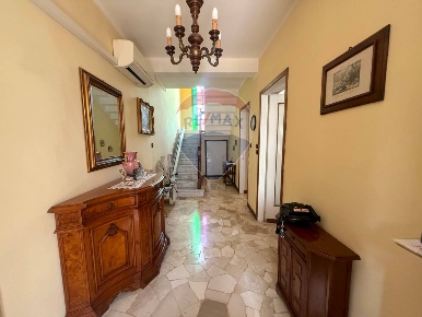 Foto Casa indipendente in Via IV Novembre, Bressana Bottarone Bressana