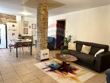 Foto Appartamento a Darfo Boario Terme Centro di 95 m² con 2 locali