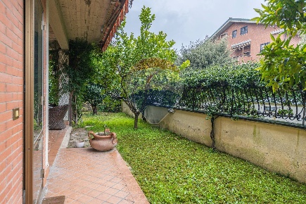 Foto Villa bifamiliare in Via Silvio Pellico, Marino Santa Maria delle Mole