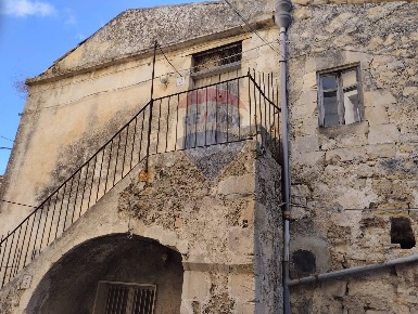 Foto Case semi ndipendenti in via Calvario, Modica Modica Alta di 50 m²