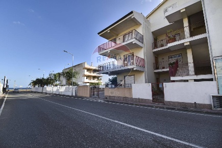 Foto Appartamento in via Caminiti, Santa Teresa di Riva Centro di 62 m²