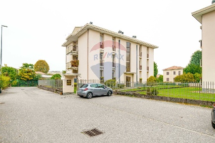 Foto Appartamento in VIA MONTELLO, Gallarate Ronchi di 104 m² con 3 locali