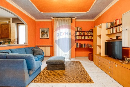 Foto Appartamento in VIA MONTELLO, Gallarate Ronchi di 104 m² con 3 locali