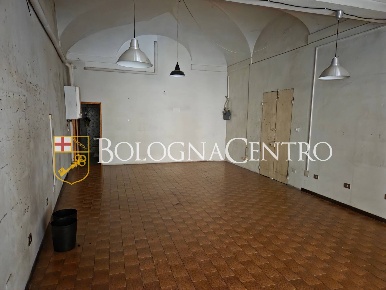 Foto Negozio in Via Cartoleria, Bologna Santo Stefano di 56 m² con 1 locali