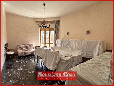 Foto Casa indipendente in via Vespri siciliani, Canosa di Puglia Centro