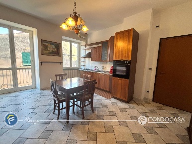 Foto Appartamento in Via al Piemonte, Albenga Centro di 75 m² con 3 locali