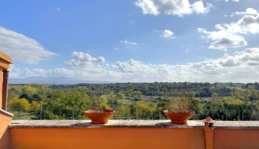 Foto Appartamento in Cilicia, Roma San Giovanni di 153 m² con 7 locali