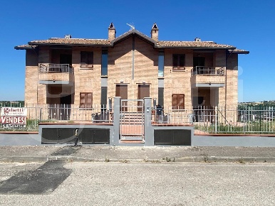 Foto Appartamento in Via Mestrallet 1, Assisi Palazzo, Petrignano di 107 m²