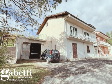 Foto Casa indipendente in Contrada SCATTIOLA SNC, Patti di 300 m²