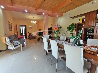 Foto Appartamento in VIA DELL'INTOPPO 5, Anghiari di 350 m² con 10 locali