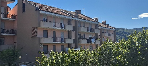 Foto Appartamento a Cortemilia di 140 m² con 5 locali in vendita