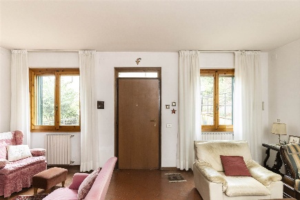 Foto Casa indipendente a Fiesole di 100 m² con 5 locali in vendita