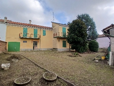 Foto Casa indipendente a Mortara Centro di 240 m² con 5 locali in vendita