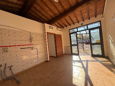 Foto Attività commerciale a Castelfiorentino Centro di 48 m² con 1 locali