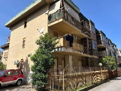 Foto Appartamento in Via Felix Mendelssohn 12, Palermo di 98 m² in vendita