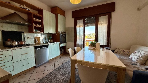 Foto Appartamento in Via S. Pio X 7, Noale Centro di 83 m² con 3 locali