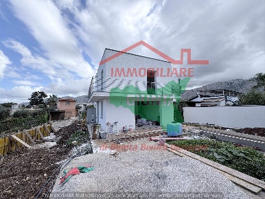 Foto Villa bifamiliare a Carini Milioti di 166 m² con 3 locali in vendita