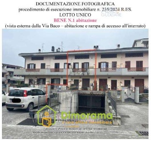 Foto Villa a schiera a Serravalle Pistoiese di 138 m² con 8 locali all'asta