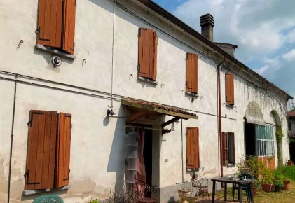 Foto Appartamento in Strada Cavallara, Suzzara di 224 m² con 9 locali