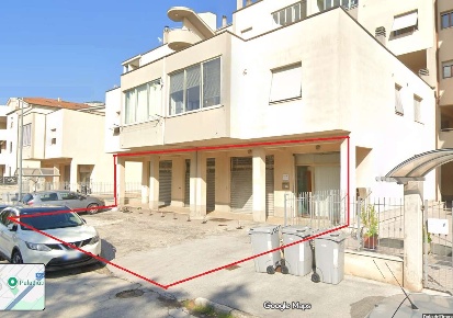 Foto Ufficio a Falconara Marittima di 161 m² con 6 locali in affitto