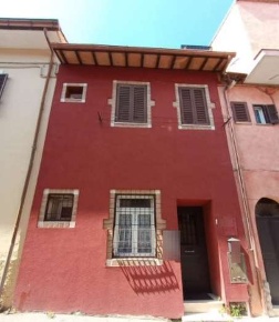 Foto Appartamento in Via Fratelli Colagrossi, Colonna Centro di 33 m²