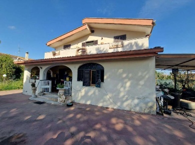 Foto Casa indipendente in Via Pantelleria, Aprilia Campoverde - Lampione