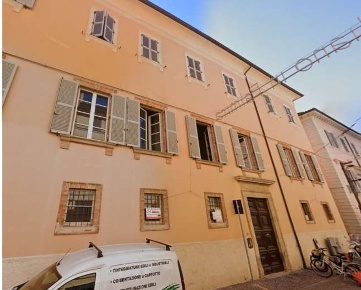 Foto Appartamento in Via Passeri, Pesaro Ospedale di 114 m² con 6 locali