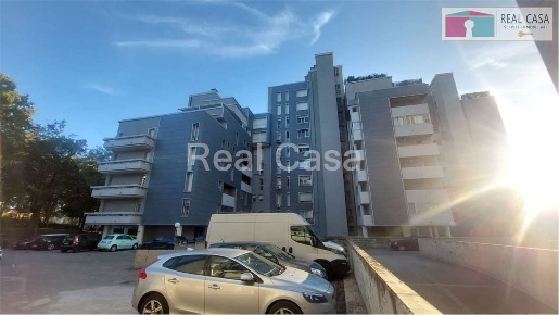 Foto Appartamento in Via Avanzini  19, Modena Villaggio Zeta di 144 m²