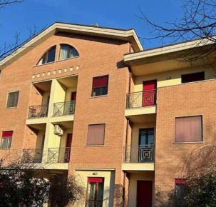 Foto Appartamento in Via Enrico Mattei, Urbino Canavaccio di 138 m²