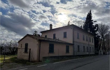 Foto Villa unifamiliare in Strada Borgo, Pesaro Villa Ceccolini di 483 m²