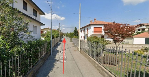 Foto Appartamento in Via Campo Del Pero 7, Spirano di 110 m² con 6 locali