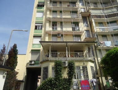 Foto Appartamento a Robbio di 88 m² con 5 locali in vendita