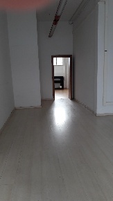 Foto Locale commerciale a Firenze Legnaia - San Quirico - Monticelli