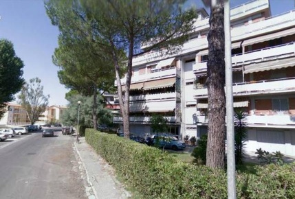 Foto Locale commerciale a Pisa Le Piagge di 30 m² con 1 locali in affitto