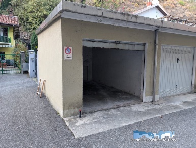 Foto Box in Via Miniere, Ivrea di 13 m² in vendita