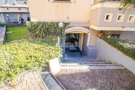 Foto Ufficio in Via Professor Mario Redaelli, Olginate di 100 m² in affitto