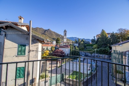 Foto Appartamento in Via Giuseppe Mazzini, Galbiate Centro di 65 m²