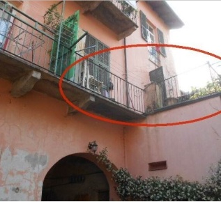 Foto Appartamento in Via Monte di Pietà 38, Novi Ligure di 90 m² all'asta