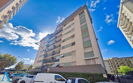 Foto Appartamento in Via Veneto  116, Taranto Italia - Montegranaro