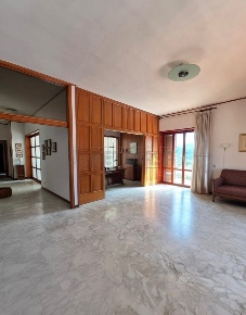 Foto Attico a Pagani di 250 m² con 7 locali in vendita