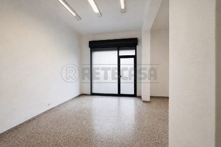 Foto Locale commerciale in Via Giovanni Gradenigo 2, Padova di 87 m²
