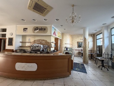 Foto Bar a Conselice di 117 m² con 2 locali in vendita